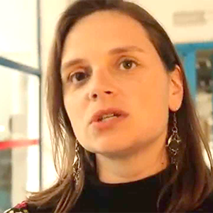 Bia Barbosa, integrante do Intervozes – Coletivo Brasil de Comunicação Social e secretária de Comunicação do FNDC