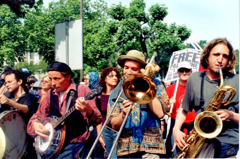 musicos_mobile.jpg musicos_mobile.jpg