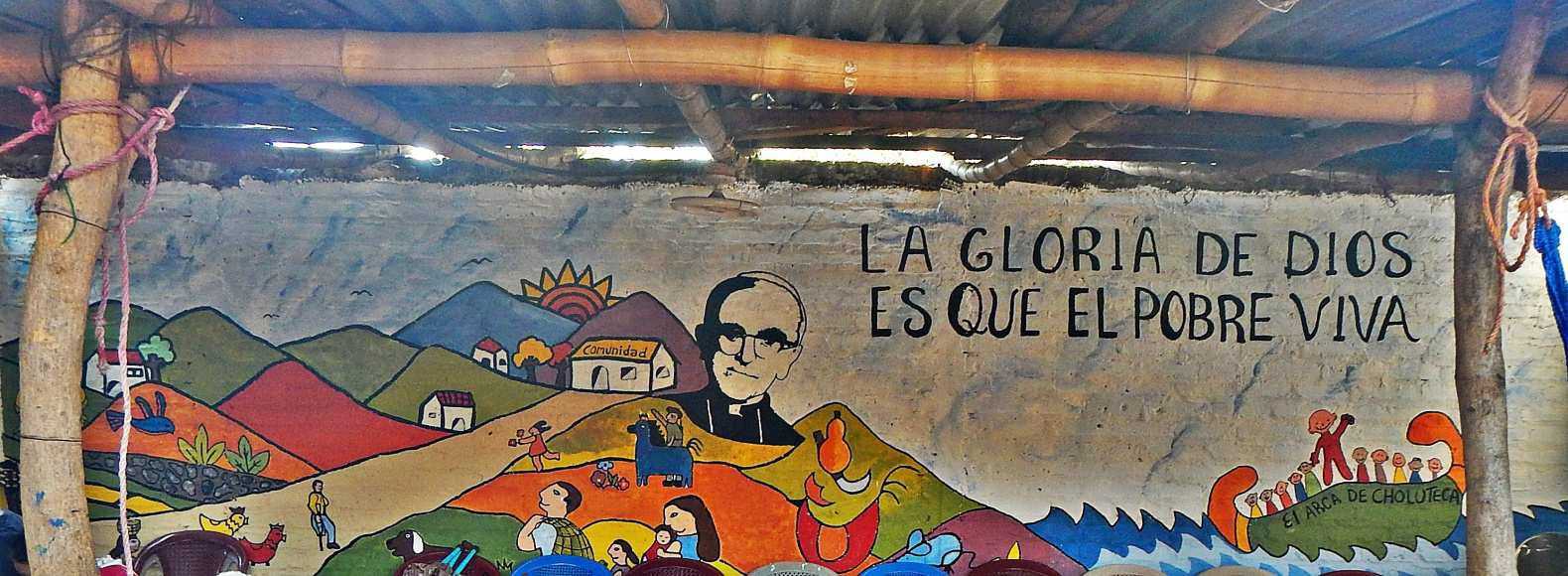  Mural comunitario de la Comunidad Monseñor Romero