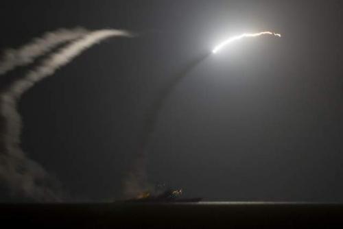 tomahawk_missile_fired_from_us_destroyers.jpg
