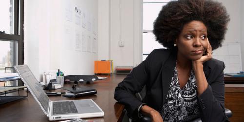 afrokanlife-black-woman-computer_640x320_-facebook.jpg