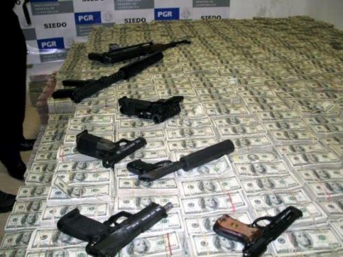 Armas dinero armas dinero narcos small