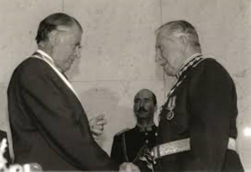 Foto: Wikipedia aylwin pinochet small