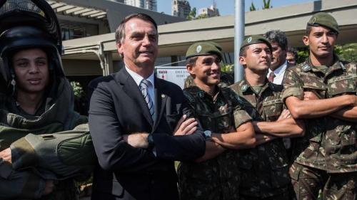 bolsonaro_militares.jpg