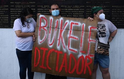 bukele_dictador.jpg