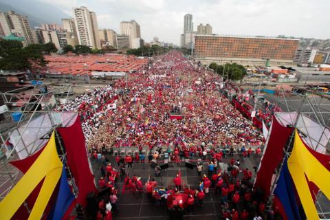 caracas_19-04-2017_concentracion_con_maduro.jpg