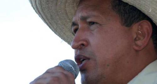 Chávez  chavez con sombrero de campesino small