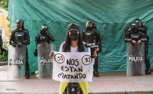 colombia_policias_protestas.jpg