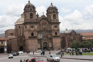 cuzco_iglesia_mobile.jpg
