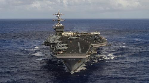 el_portaaviones_estadounidense_uss_carl_vinson_en_el_oceano_pacifico_30-1-2017_-_us_navy_-_rt.jpg