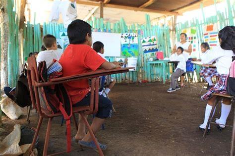 escuelas_guatemala.jpg