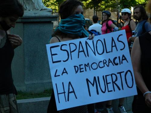 Foto: Fermin Grodira   Flickr espanolas la democracia ha muerto   fermin grodira flickr