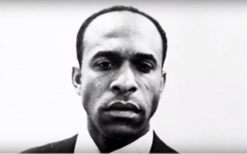 Fanon, entre las arenas del Caribe y las arenas del desierto