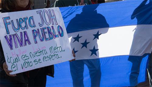 fuera-joh-honduras.jpg