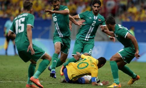 Foto: Eraldo Peres/AP/O Globo. futebol comop
