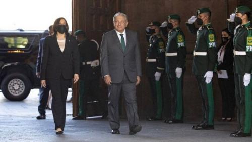 harris-amlo.jpg