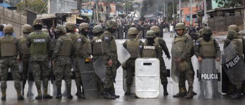 honduras_militarizacion_protestas_x_paul_carvajal_custom.jpg