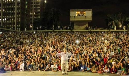 Foto: Yasmin Botelho Pepe Mujica na Concha Acústica da UERJ