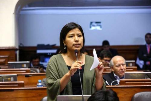 indira_huilca_foto_congreso_de_la_republica.jpg