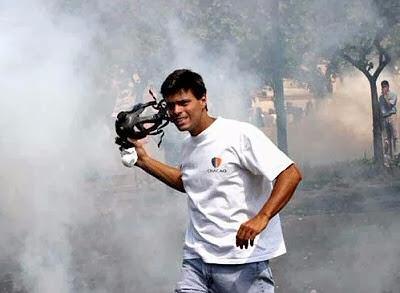 leopoldo_lopez.jpg leopoldo_lopez.jpg