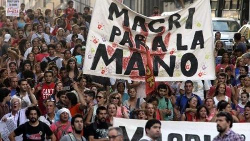 Foto: Telesur macri para la mano peq telesur Foto: Telesur macri para la mano peq telesur