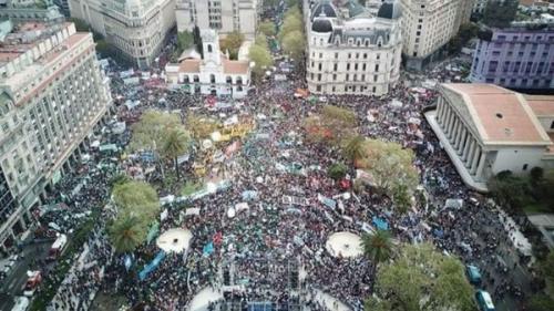 manifestaciones_en_buenos_aires.jpg