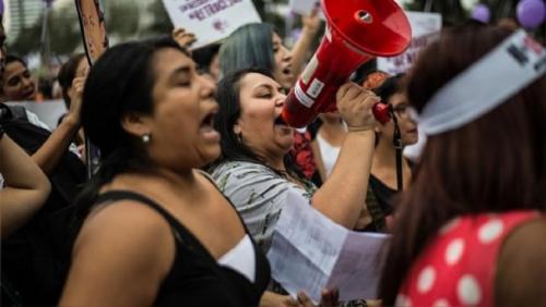 mujeres_en_manifestacion.jpg