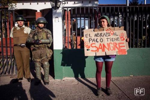 policias_protesta_chile.jpg