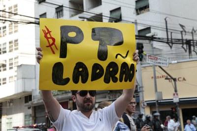 Protestos na avenida Paulista pediram impeachment de Dilma Rouseff pt ladrao