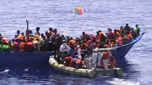 refugiados_en_mediterraneo.jpg