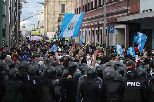 represion_protestas_guatemala_-_prensa_latina.jpg