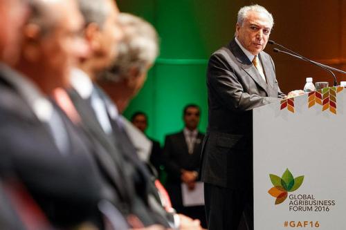 El presidente interino Michel Temer (PMDB) durante el encuentro mundial del agronegocio / Beto Barata/PR temer en foro global
