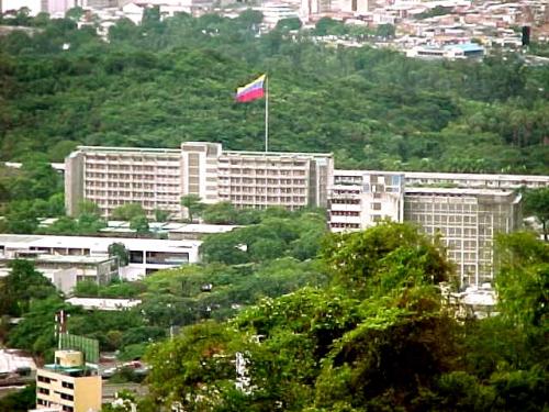 Universidad Venezuela universidad central de venezuela 2000 000