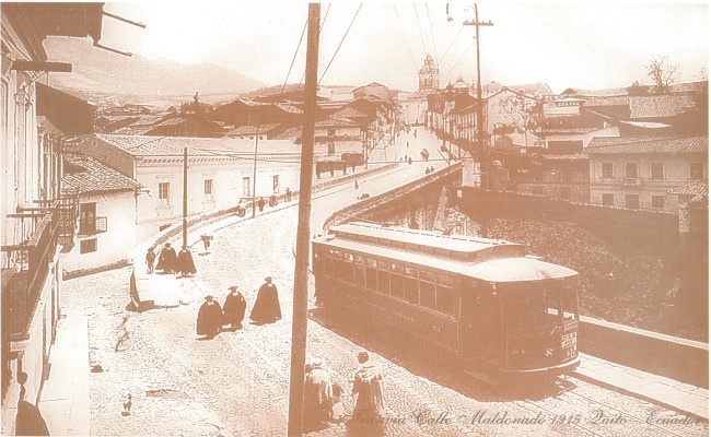 tranvia_calle_maldonado_1915_quito_custom.jpg